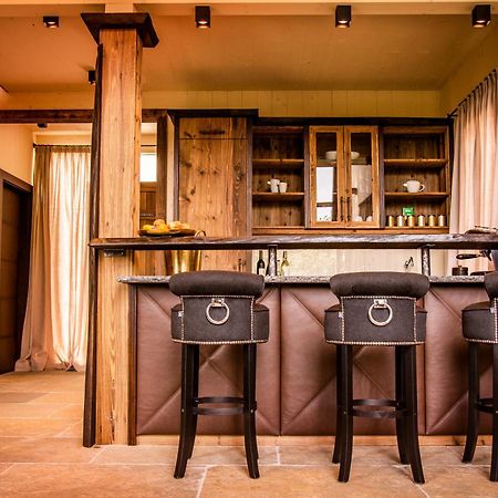 Golden Hill Country Chalets & SuitesWaldschach エクステリア 写真