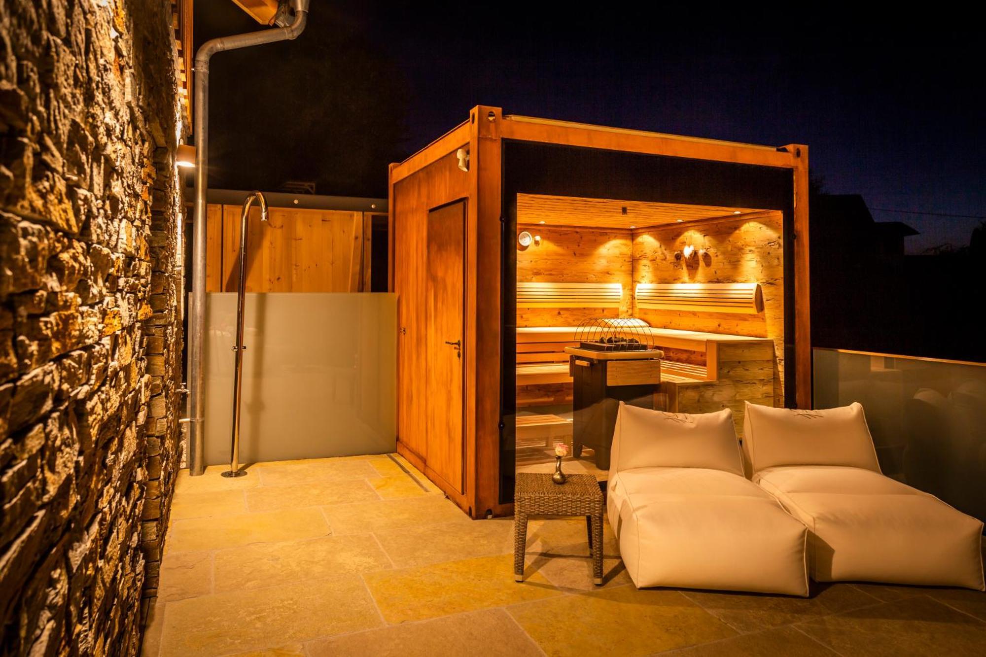 Golden Hill Country Chalets & SuitesWaldschach エクステリア 写真