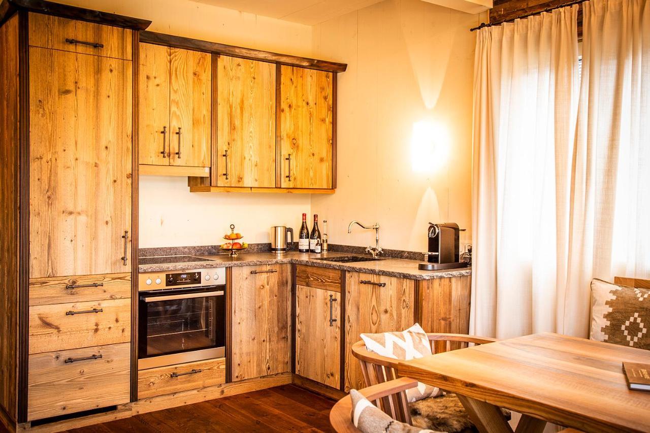 Golden Hill Country Chalets & SuitesWaldschach エクステリア 写真