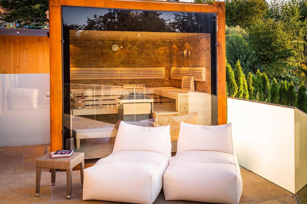 Golden Hill Country Chalets & SuitesWaldschach エクステリア 写真