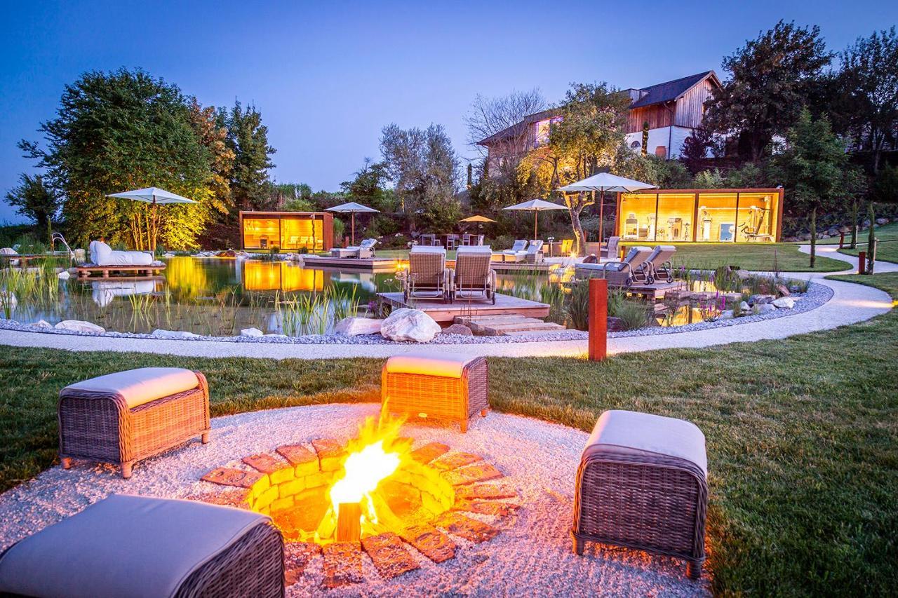 Golden Hill Country Chalets & SuitesWaldschach エクステリア 写真